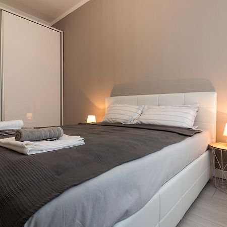 Comfortable & Lovely Apartment Beograd Bagian luar foto