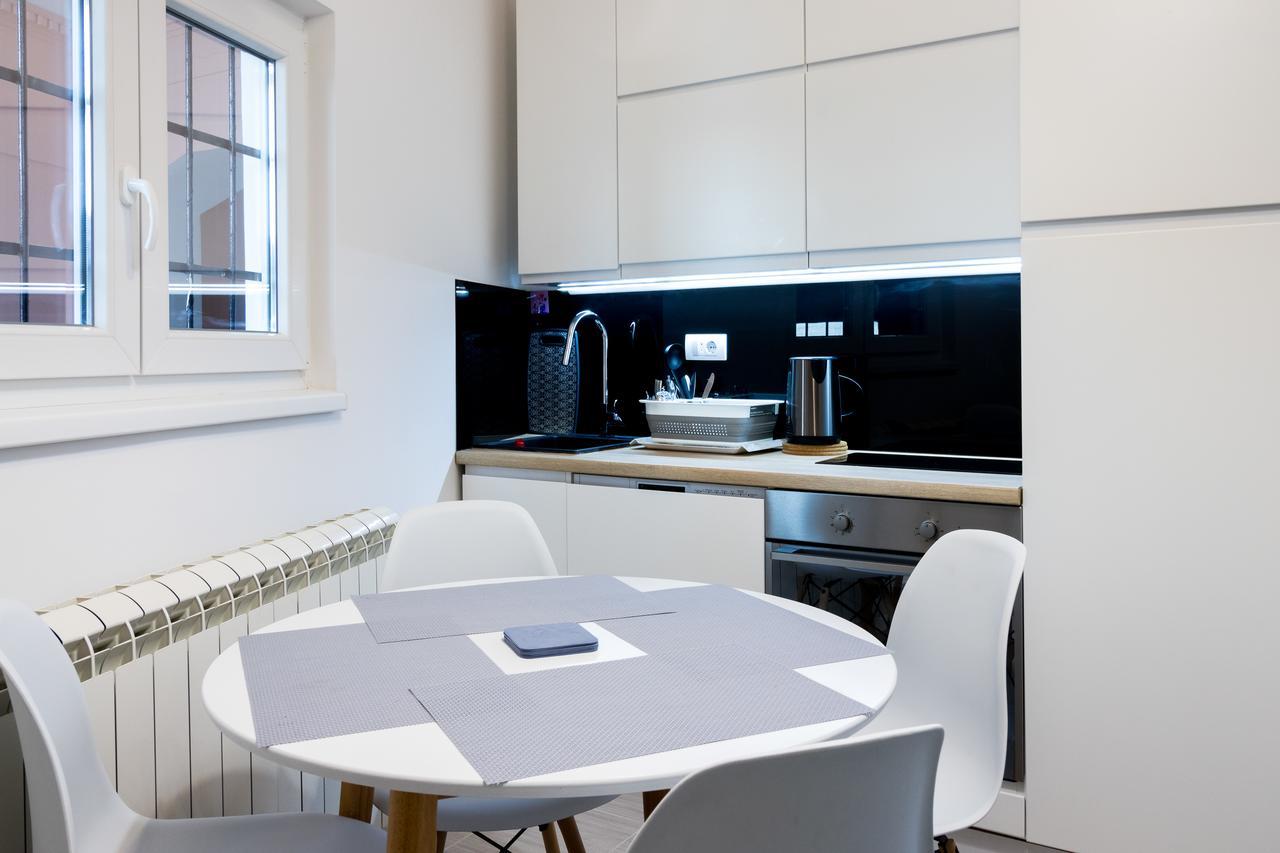 Comfortable & Lovely Apartment Beograd Bagian luar foto